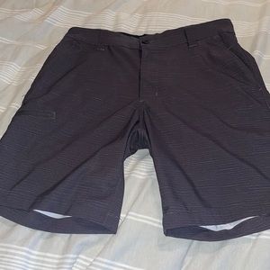 No flaws size 30. Moderate stretch